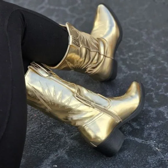 Women's Gold Metallic Western Cowboys Boots - Picture 6 of 7